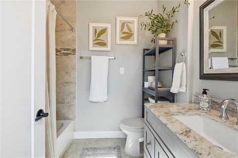 Tiny photo for 410 N Peach St, Tomball, TX 77375 (MLS # 26002638)