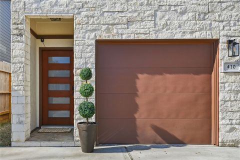 Photo of 410 N Peach St, Tomball, TX 77375 (MLS # 26002638)