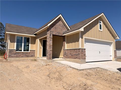 Photo of 5665 Fox Bluff Drive, Bryan, TX 77807 (MLS # 25011118)