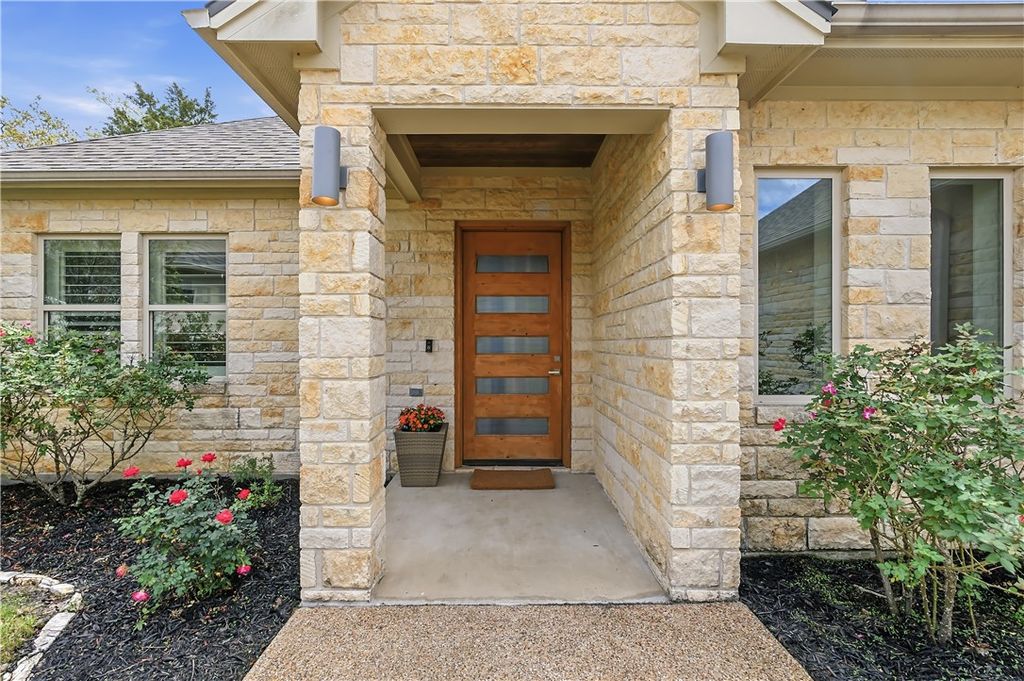 Photo of 3208 Laurel Trace Court, Bryan, TX 77807 (MLS # 26003012)