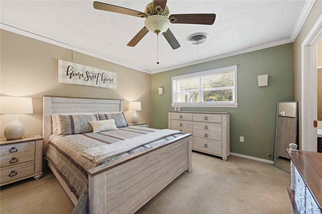 Photo of 1705 Eldon St, Brenham, TX 77833 (MLS # 25012054)