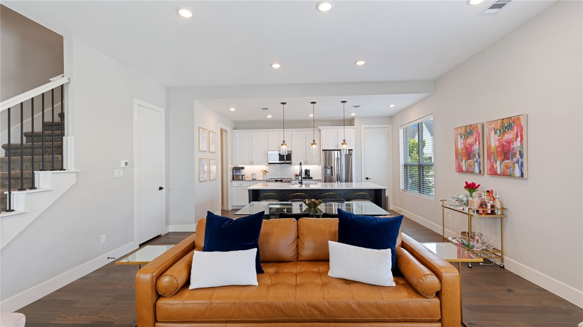 College Station, Texas 77840, United States, 4 Bedrooms Bedrooms, ,5 BathroomsBathrooms,Residential,Active,235539