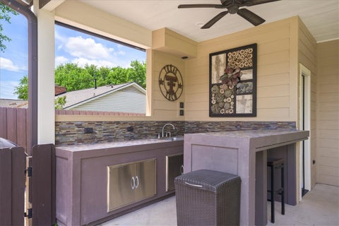 Tiny photo for 1502 Reimer ST, Brenham, TX 77833 (MLS # 26006552)