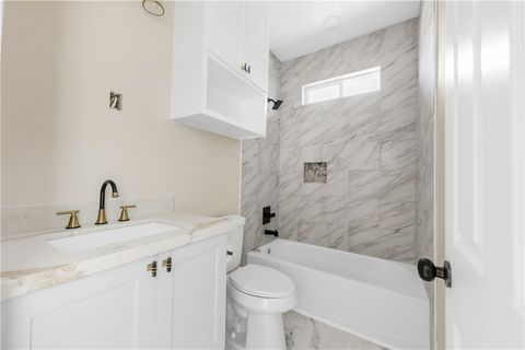 Tiny photo for 1309 W Washington Avenue, Navasota, TX 77868 (MLS # 26005142)