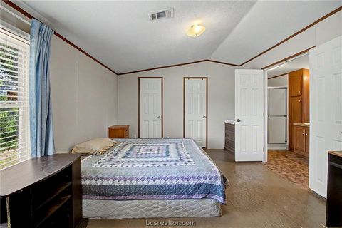 Tiny photo for 108 Moss Oak Circle, Somerville, TX 77879 (MLS # 26005986)