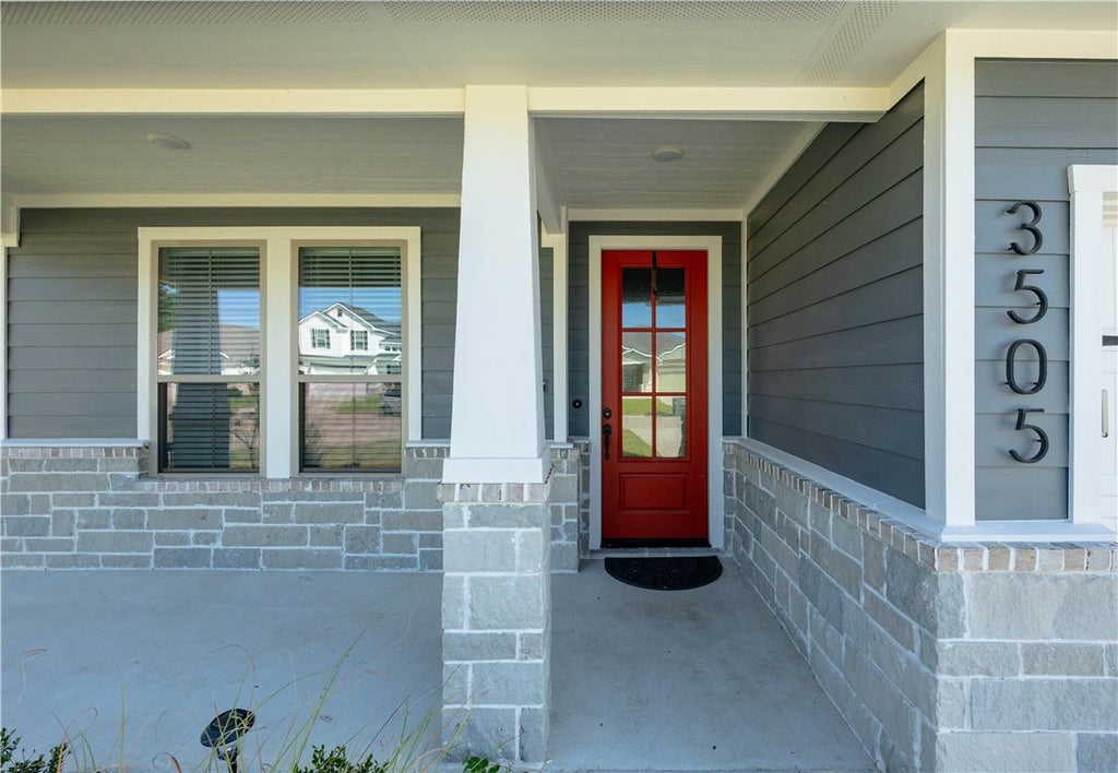 Photo of 3505 Chantilly Path, Bryan, TX 77808 (MLS # 26007192)