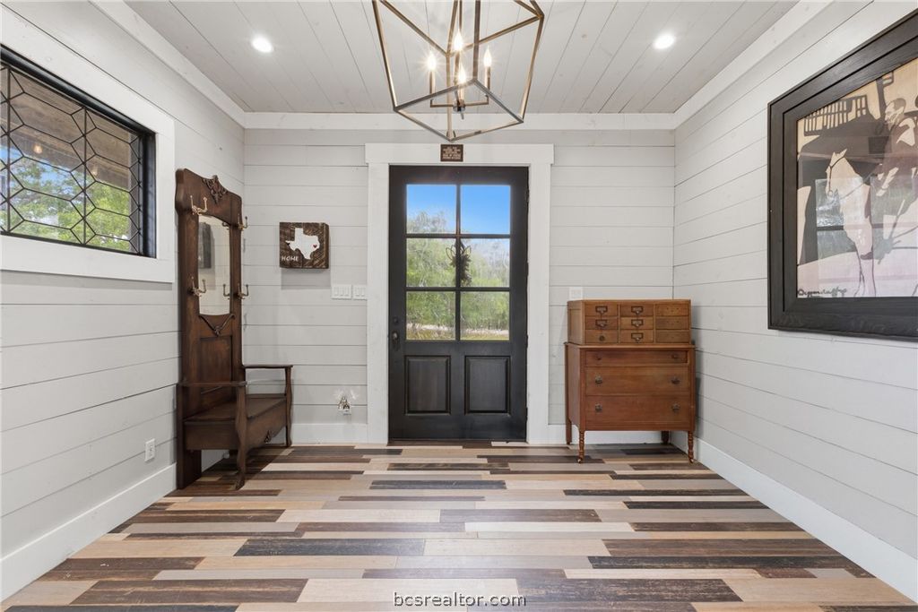 Photo of 109 Apache Drive N, Somerville, TX 77879 (MLS # 26004641)