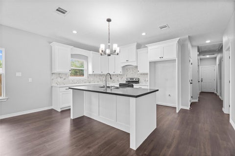 Tiny photo for 1913 Marshall Avenue, Bryan, TX 77803 (MLS # 26008619)