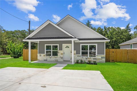 Photo of 1913 Marshall Avenue, Bryan, TX 77803 (MLS # 26008619)