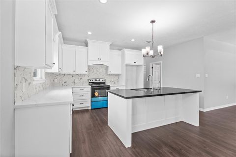 Tiny photo for 1913 Marshall Avenue, Bryan, TX 77803 (MLS # 26008619)