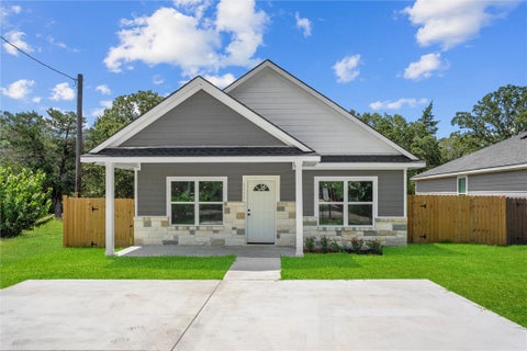 Tiny photo for 1913 Marshall Avenue, Bryan, TX 77803 (MLS # 26008619)