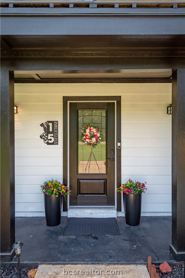 15 Golfclub Drive