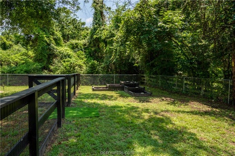 Tiny photo for 15 Golfclub Drive, Hilltop Lakes, TX 77871 (MLS # 26007408)