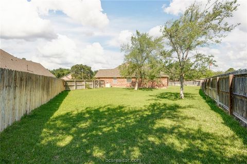 Tiny photo for 4601 Park Haven Circle, Bryan, TX 77802 (MLS # 26005456)