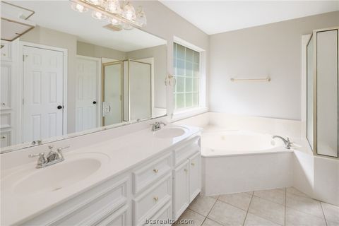 Tiny photo for 4601 Park Haven Circle, Bryan, TX 77802 (MLS # 26005456)