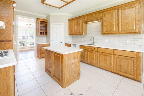 Tiny photo for 4601 Park Haven Circle, Bryan, TX 77802 (MLS # 26005456)