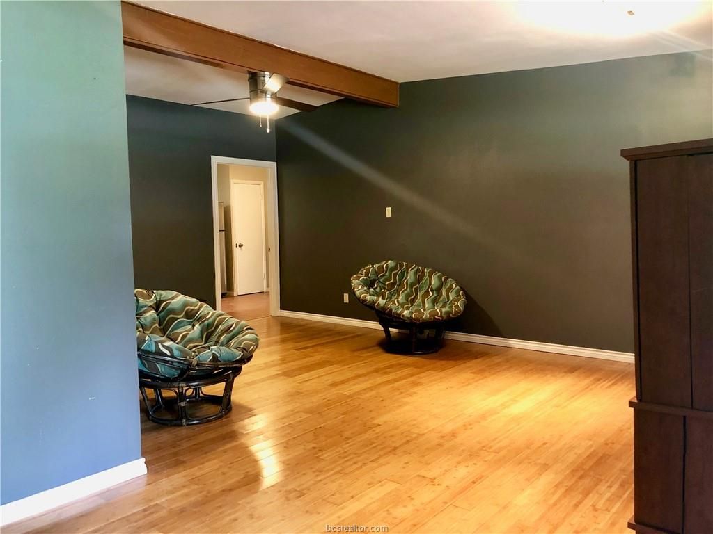 Photo of 807 Vine Street, Bryan, TX 77802 (MLS # 26003602)