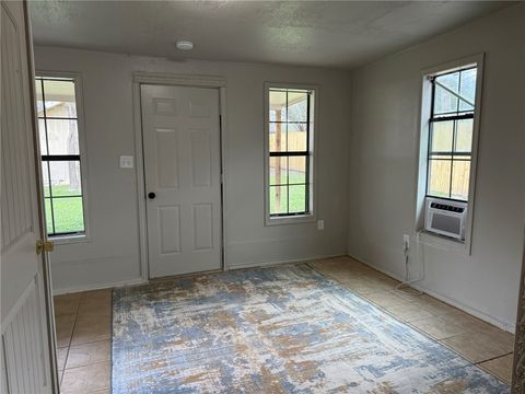 Tiny photo for 1302 E 23rd Street, Bryan, TX 77803 (MLS # 26003369)
