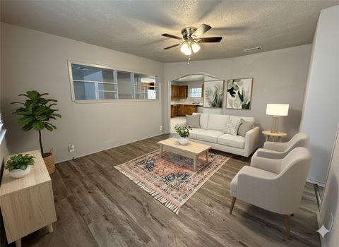 Photo of 1302 E 23rd Street, Bryan, TX 77803 (MLS # 26003369)