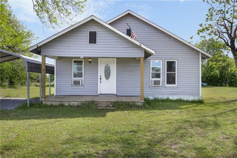 Photo of 114 Worthy Street, Donie, TX 75838 (MLS # 26004187)