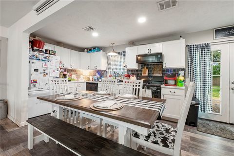 Tiny photo for 4110 Margaret Street, Bryan, TX 77803 (MLS # 26006133)