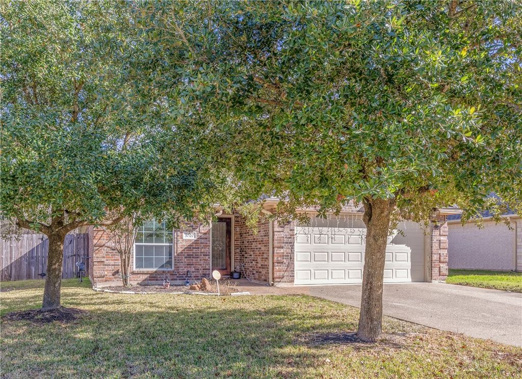 Photo of 3707 Dove Crossing Lane, College Station, TX 77845 (MLS # 26000770)