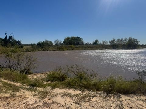 17252 Pine Tree Road Hearne TX 77859