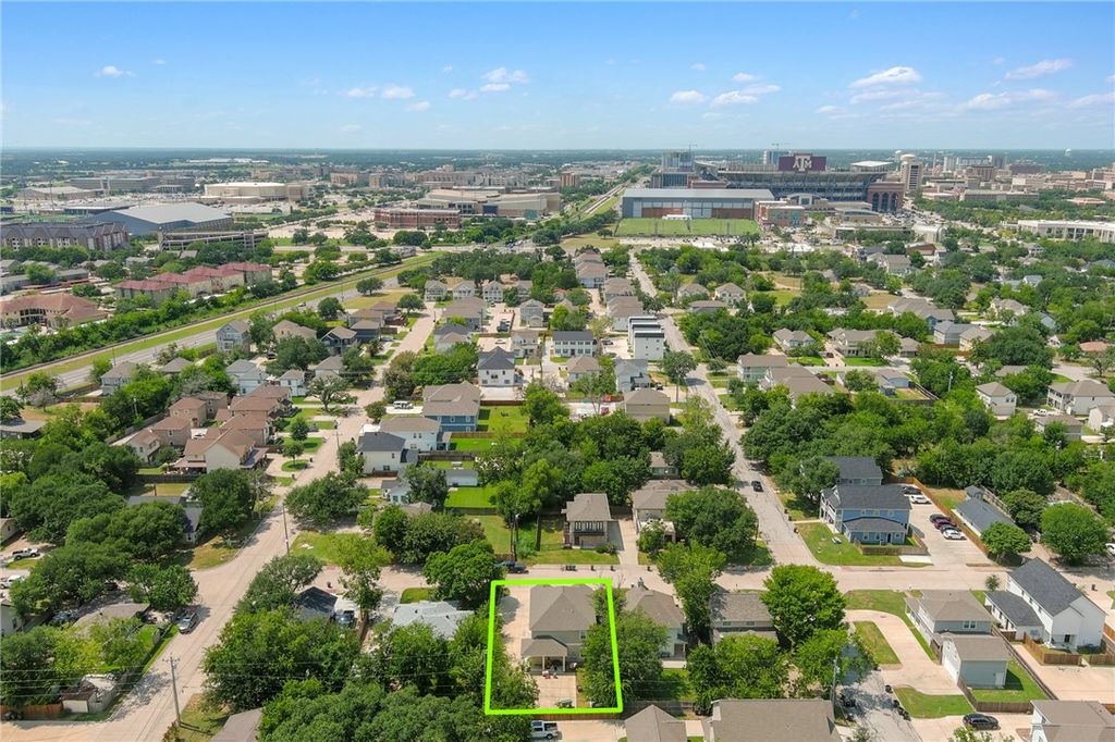 Photo of 206 Park Place, College Station, TX 77840 (MLS # 25010494)