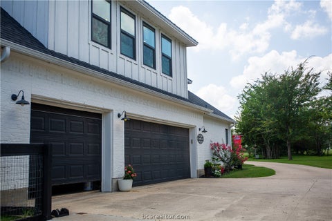 Tiny photo for 5036 Glory Road, Bryan, TX 77808 (MLS # 26007154)