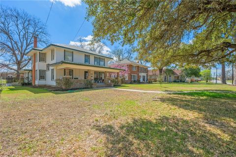 Tiny photo for 501 W Buck Street, Caldwell, TX 77836 (MLS # 26002644)