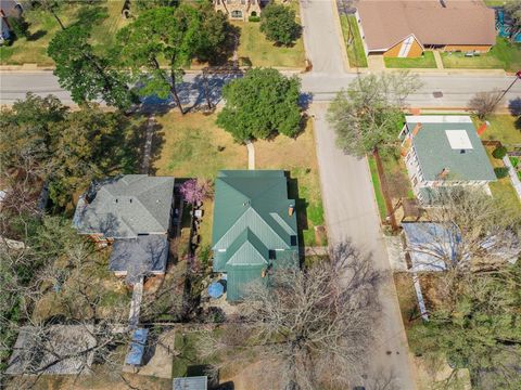 Tiny photo for 501 W Buck Street, Caldwell, TX 77836 (MLS # 26002644)