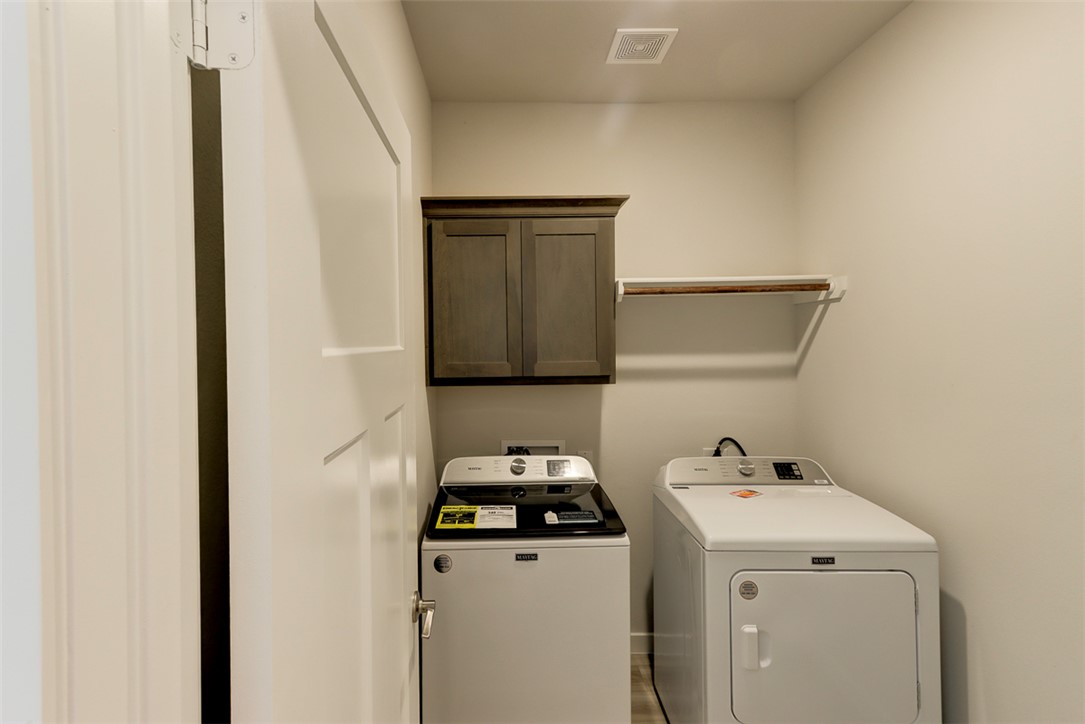 College Station, Texas 77845, United States, 3 Bedrooms Bedrooms, ,3 BathroomsBathrooms,Residential,Active,148963