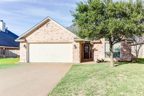 Photo of 3923 Incourt Lane, College Station, TX 77845 (MLS # 26003406)