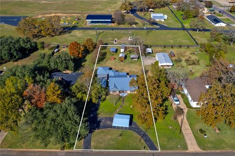 Tiny photo for 409 W Morgan Street, Franklin, TX 77856 (MLS # 25013021)