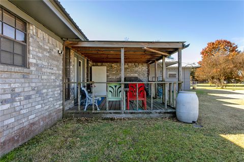 Tiny photo for 409 W Morgan Street, Franklin, TX 77856 (MLS # 25013021)