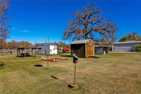 Tiny photo for 409 W Morgan Street, Franklin, TX 77856 (MLS # 25013021)