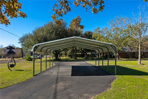 Tiny photo for 409 W Morgan Street, Franklin, TX 77856 (MLS # 25013021)