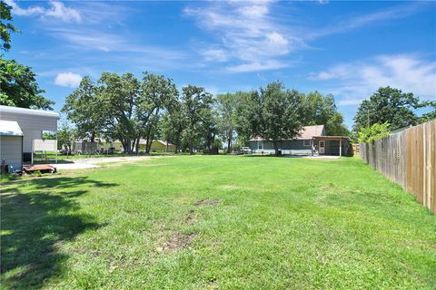 Tiny photo for 3087 Johnson Lane, Madisonville, TX 77864 (MLS # 26005998)