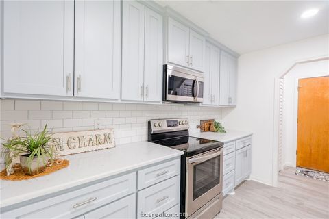 Tiny photo for 2004 Sandalwood Lane, Bryan, TX 77807 (MLS # 26005218)