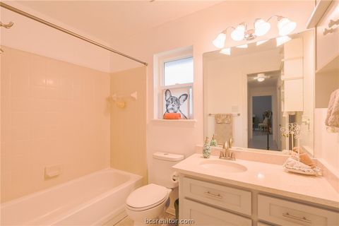 Tiny photo for 2004 Sandalwood Lane, Bryan, TX 77807 (MLS # 26005218)