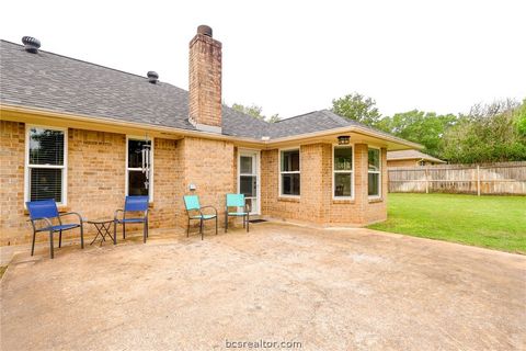Tiny photo for 2004 Sandalwood Lane, Bryan, TX 77807 (MLS # 26005218)