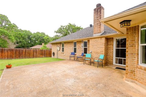 Tiny photo for 2004 Sandalwood Lane, Bryan, TX 77807 (MLS # 26005218)