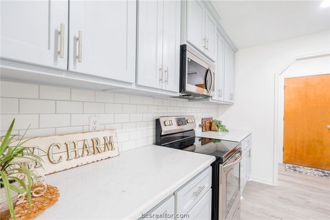 Tiny photo for 2004 Sandalwood Lane, Bryan, TX 77807 (MLS # 26005218)