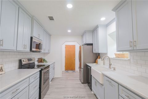 Tiny photo for 2004 Sandalwood Lane, Bryan, TX 77807 (MLS # 26005218)