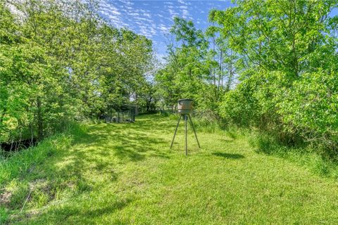 Tiny photo for 309 Heath Avenue, Madisonville, TX 77864 (MLS # 26004621)