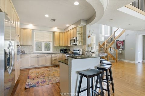 Tiny photo for 3247 Founders Drive #B, Bryan, TX 77807 (MLS # 26004254)