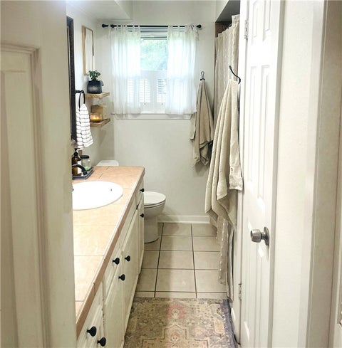 Tiny photo for 206 Heath Avenue, Madisonville, TX 77864 (MLS # 26012092)