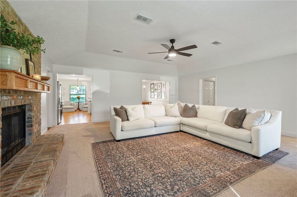 Photo of 2002 Pinewood Drive, Bryan, TX 77807 (MLS # 25011749)