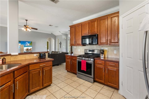 Tiny photo for 118 Edgewood Drive, Hilltop Lakes, TX 77871 (MLS # 26012935)