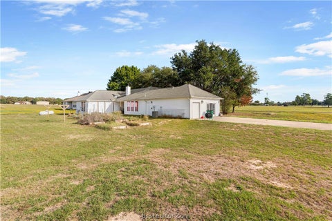 Tiny photo for 118 Edgewood Drive, Hilltop Lakes, TX 77871 (MLS # 26012935)